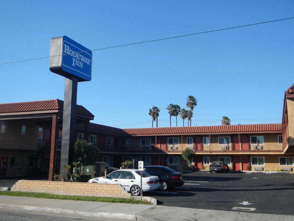 Rodeway - Angeles South 2*